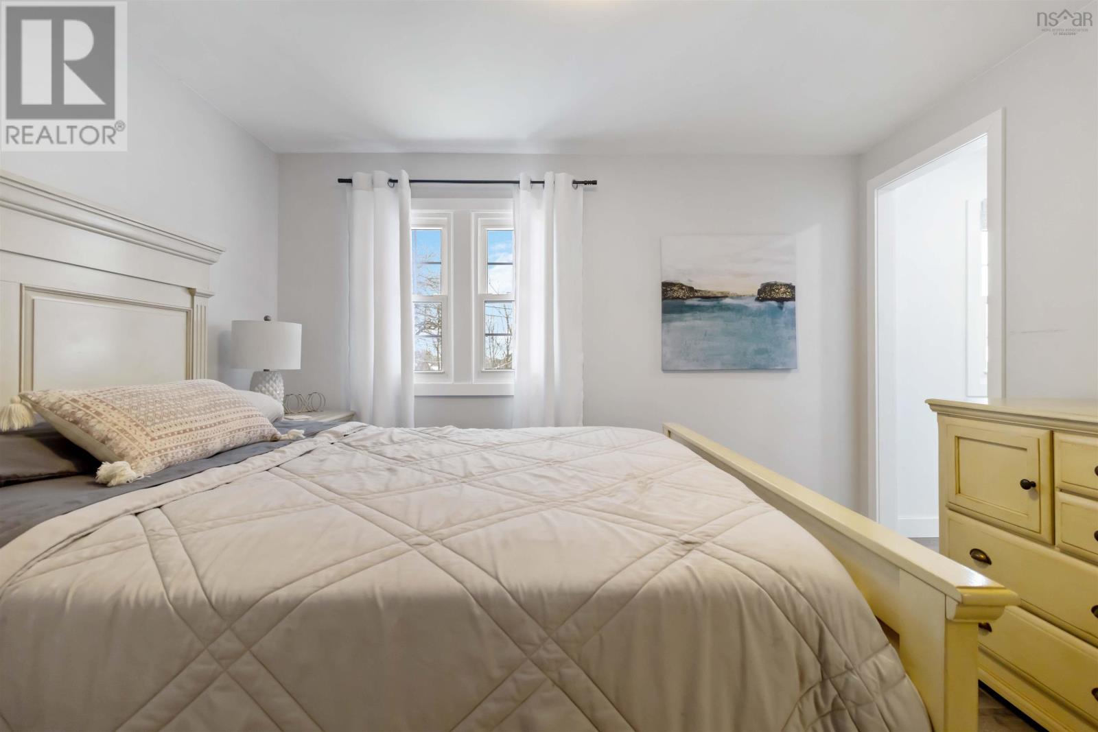 Property 22 of 39 of 171 Centennial Avenue