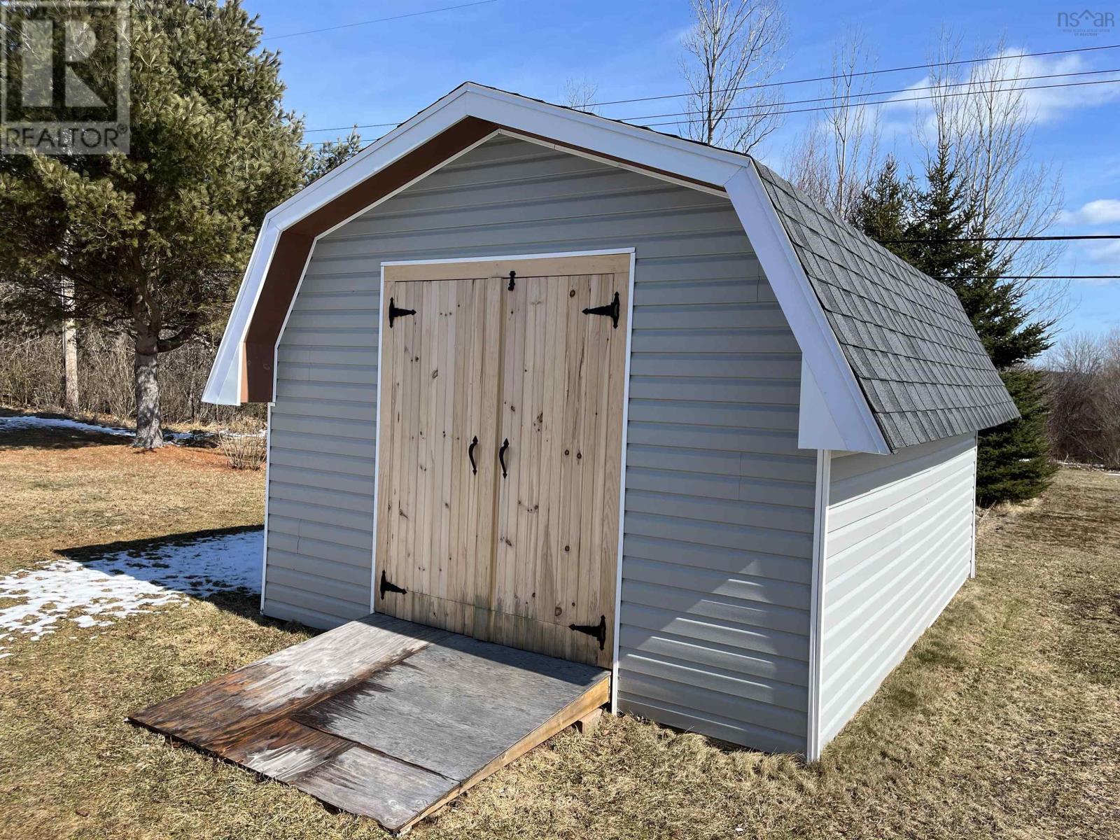 Property 36 of 39 of 171 Centennial Avenue