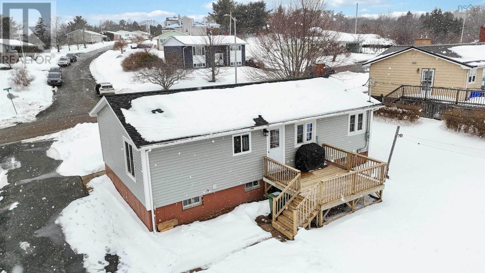 Property 37 of 39 of 171 Centennial Avenue