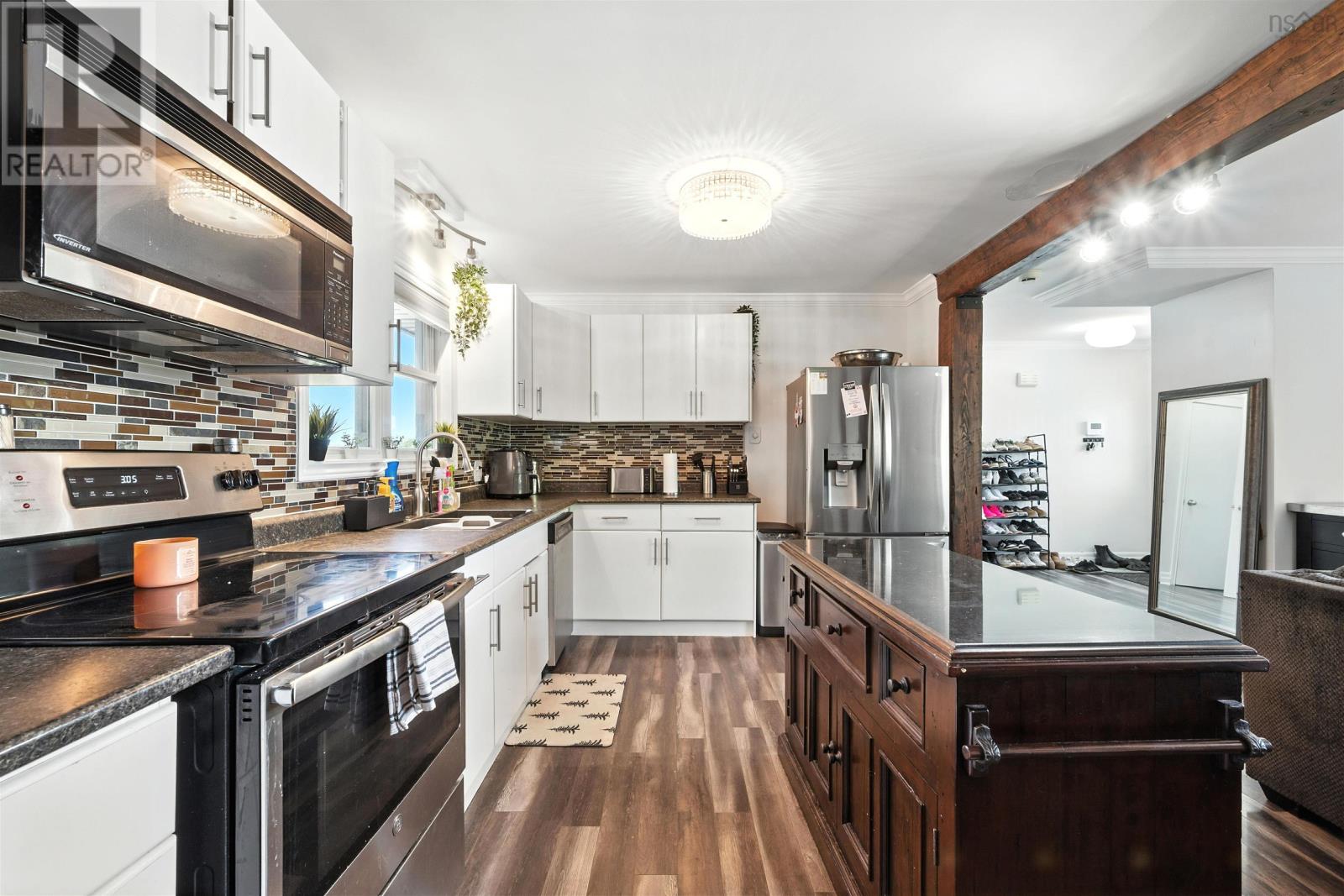 Property 28 of 49 of 1909 Hammonds Plains Road