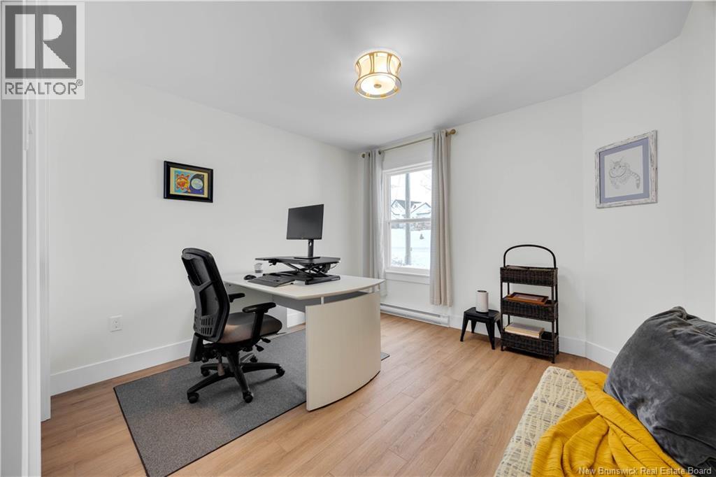 51 HOMESTEAD DRIVE - 25