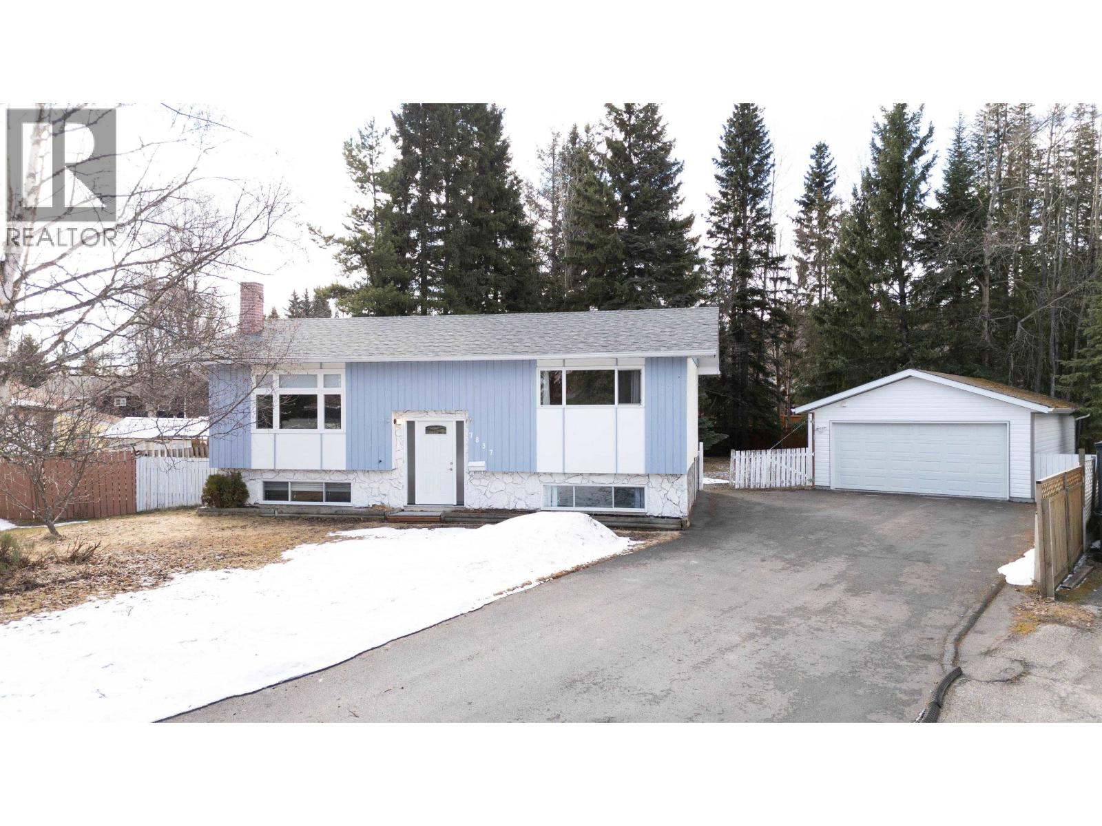 7837 PIEDMONT Crescent - main photo