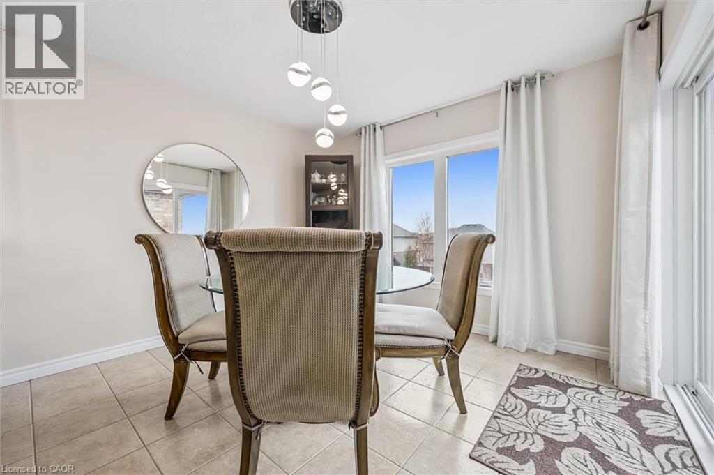 29 ENGLISH Crescent - 11