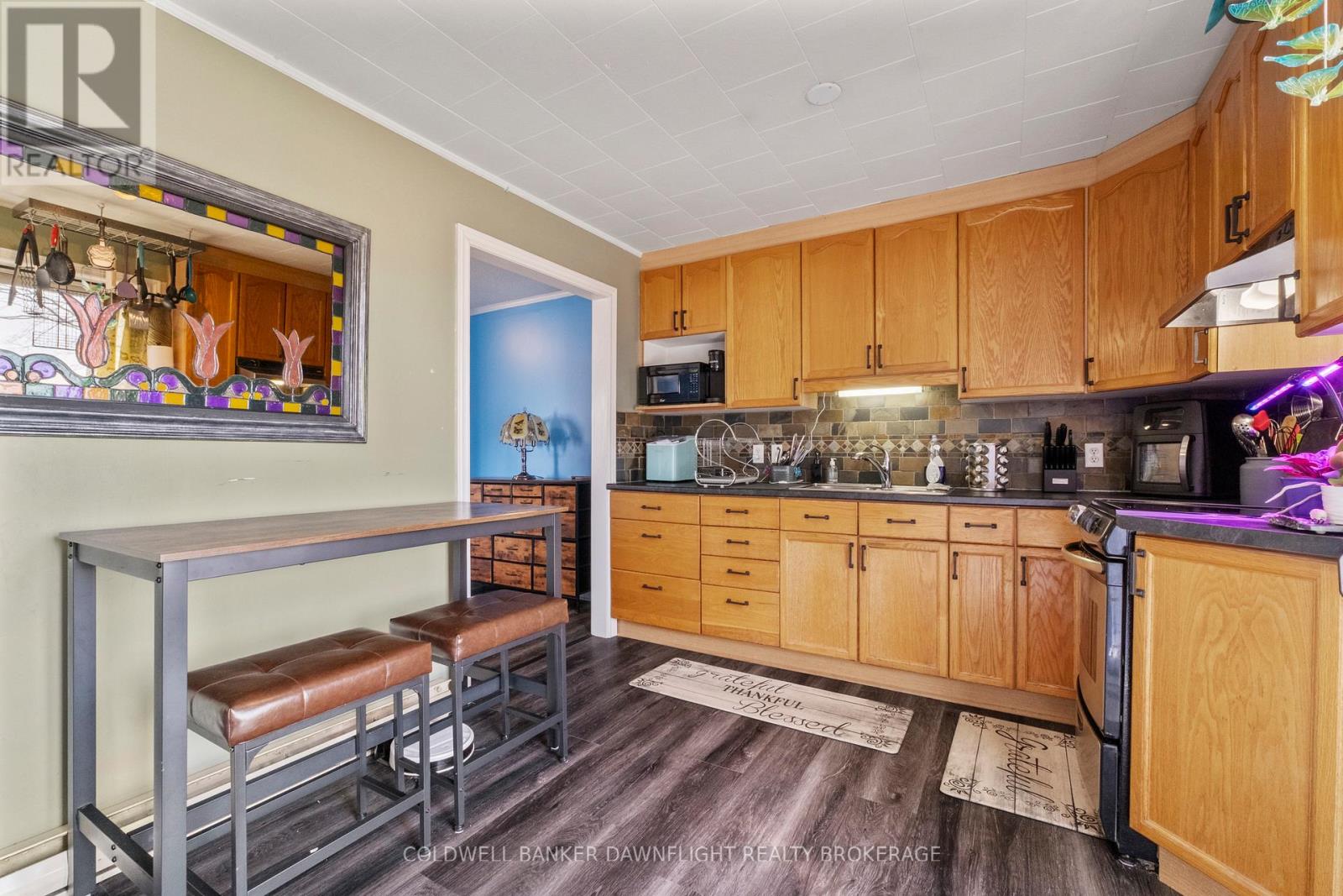 161 HURON STREET E - 10