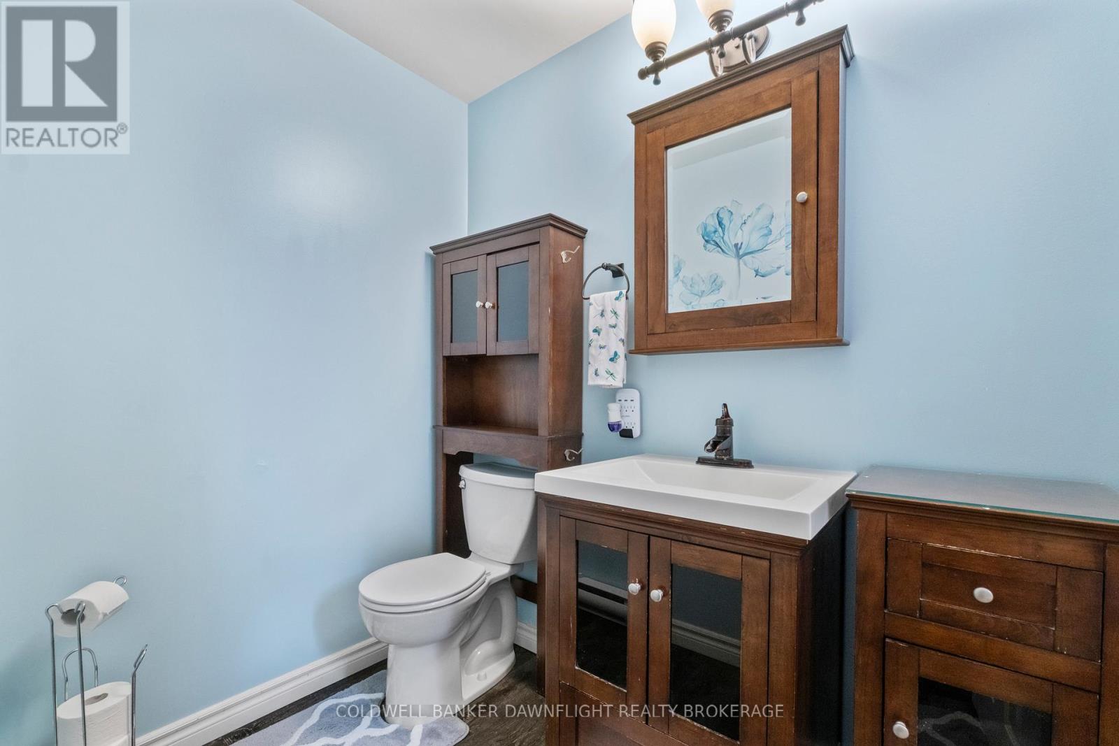 161 HURON STREET E - 18