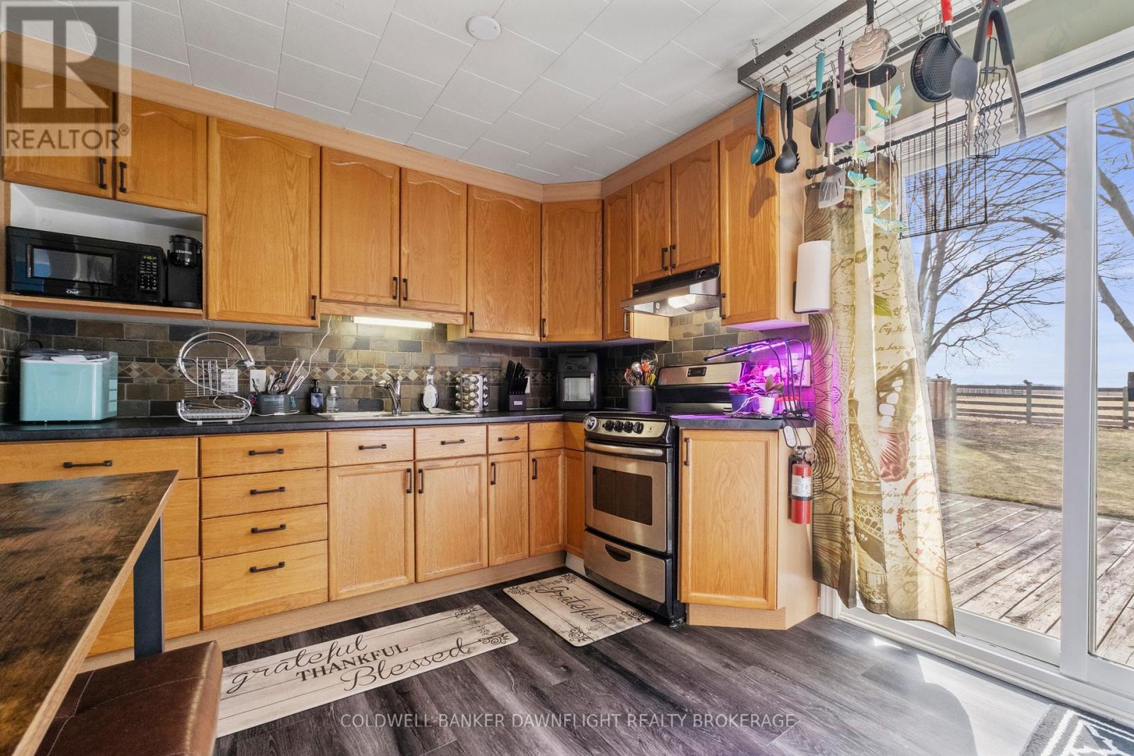 161 HURON STREET E - 9