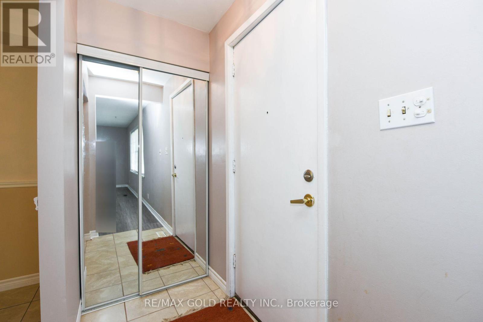 3657 WOODRUFF CRESCENT - 3