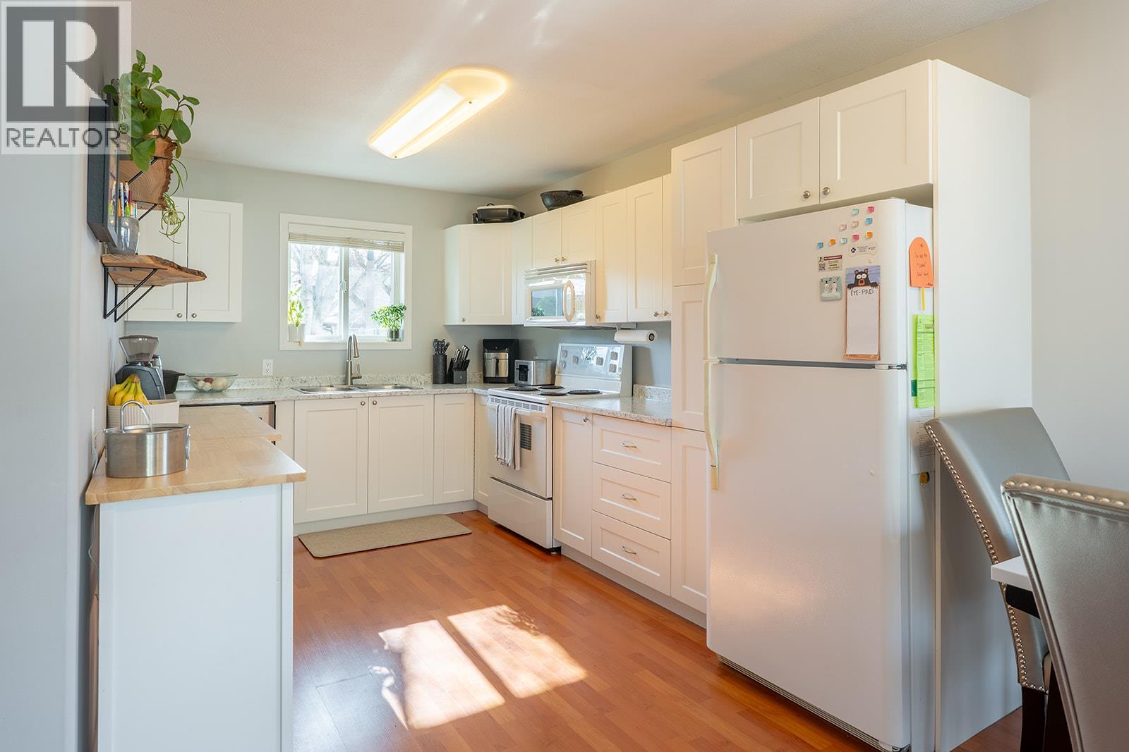 #131 133 Wyndham Crescent - 13
