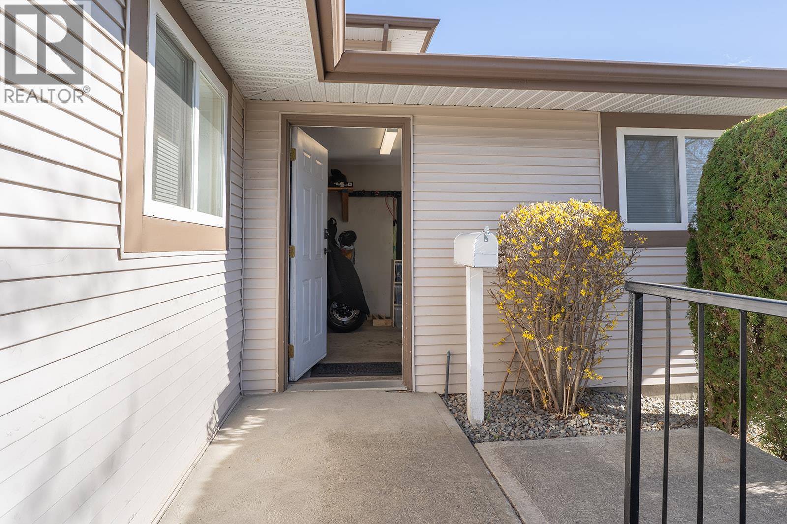 #131 133 Wyndham Crescent - 5