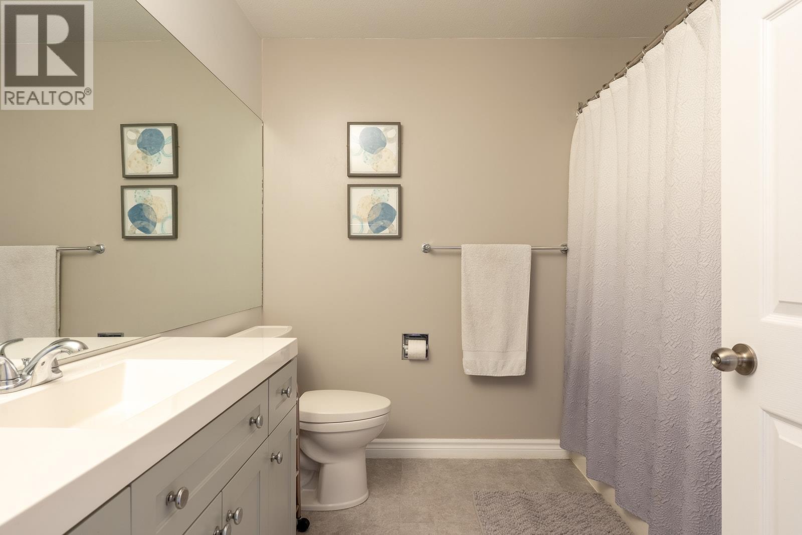 #131 133 WYNDHAM CRESCENT - 33