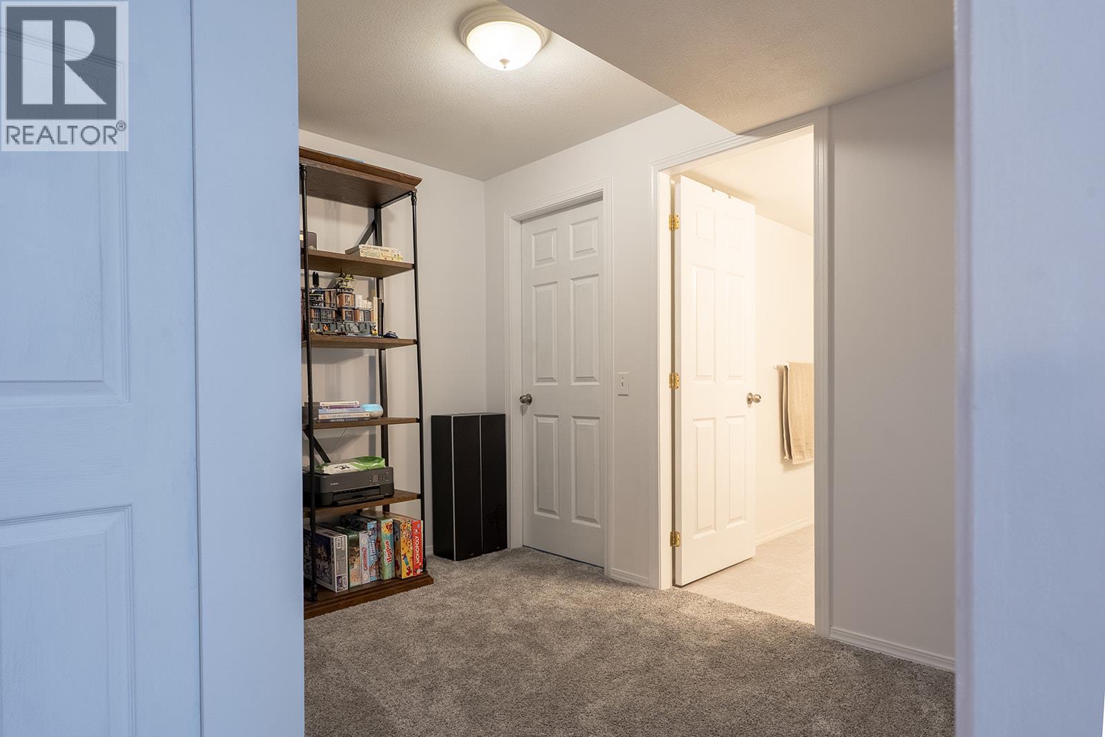 #131 133 WYNDHAM CRESCENT - 38