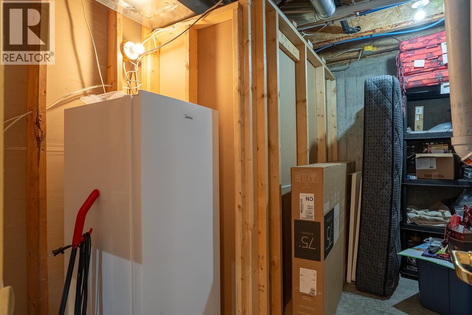 #131 133 WYNDHAM CRESCENT - 45