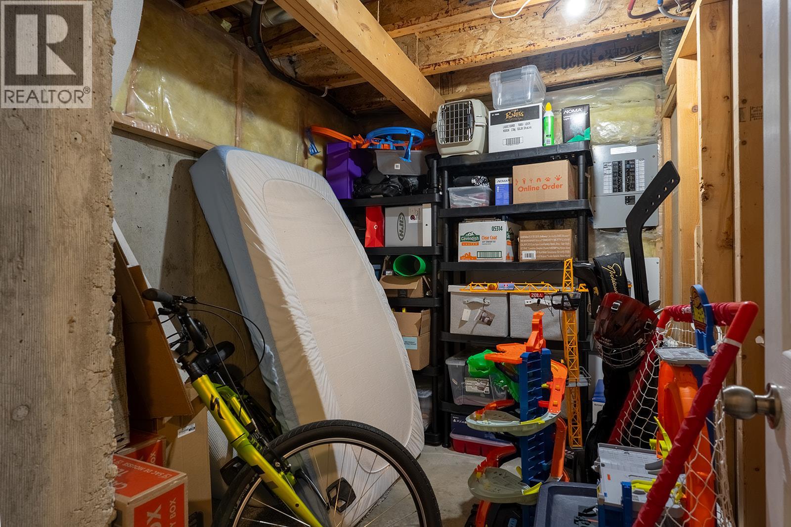 #131 133 WYNDHAM CRESCENT - 47