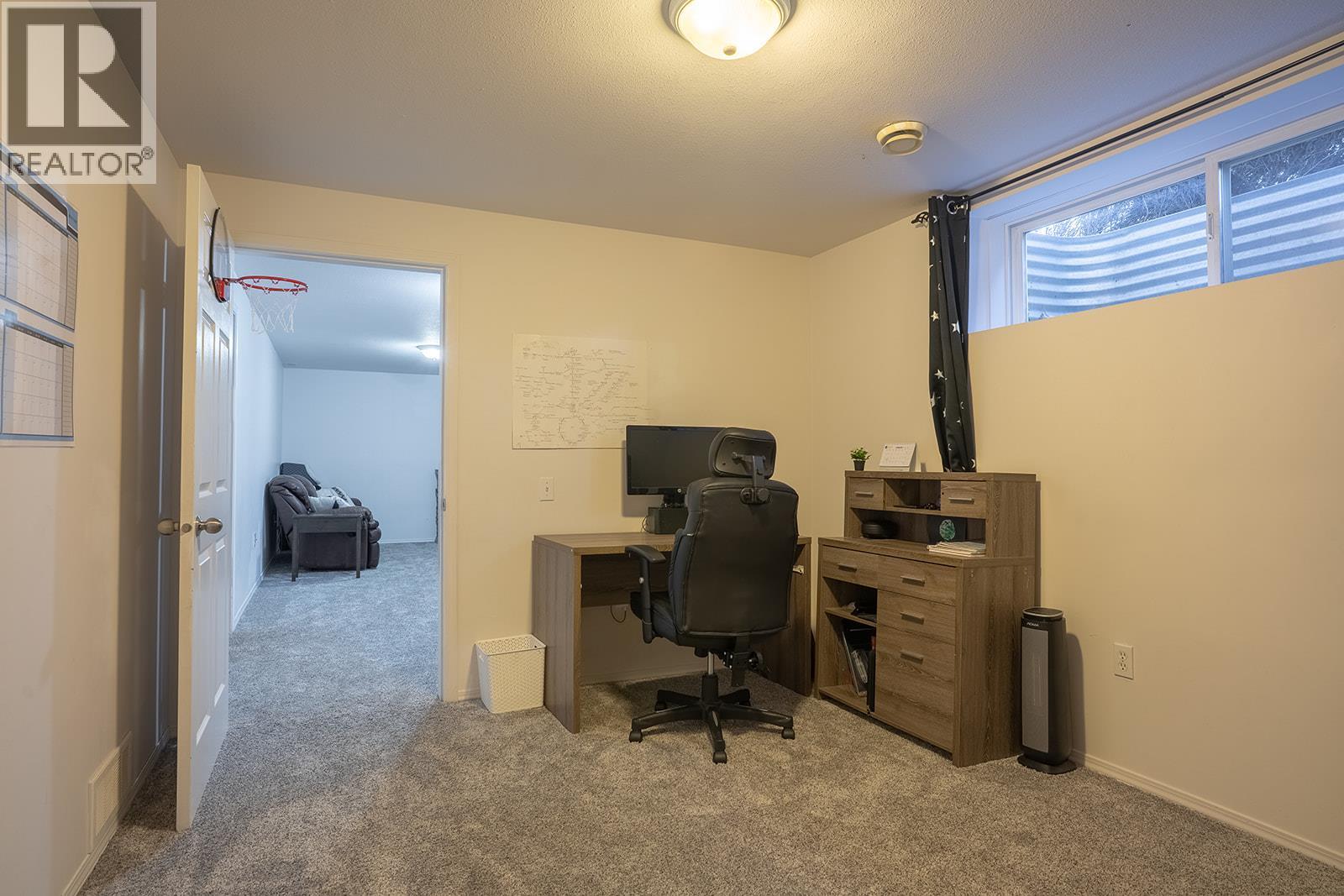 #131 133 Wyndham Crescent - 42