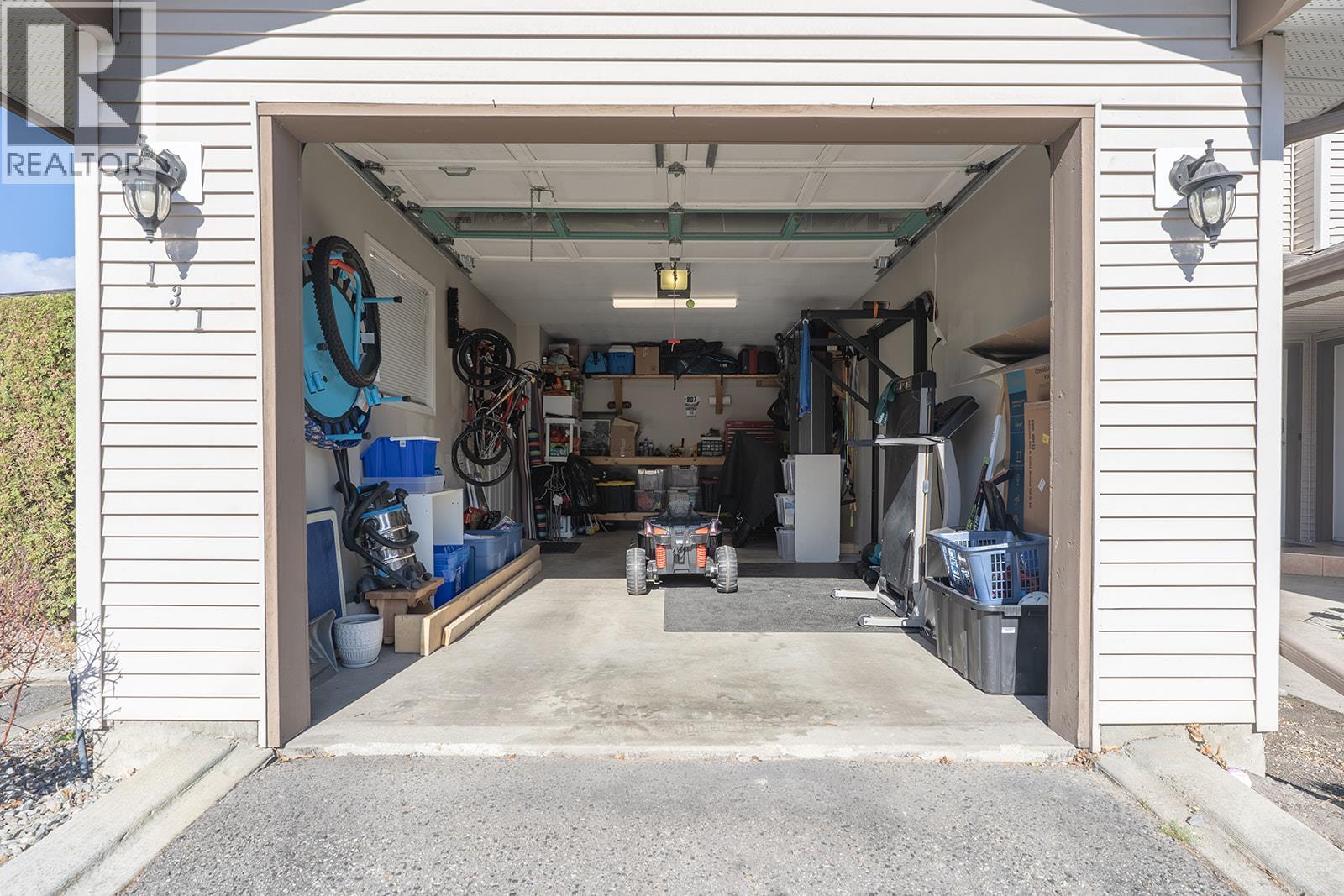 #131 133 Wyndham Crescent - 51