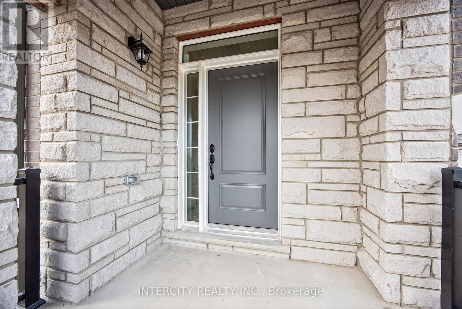 38 LEGACY CIRCLE - 4