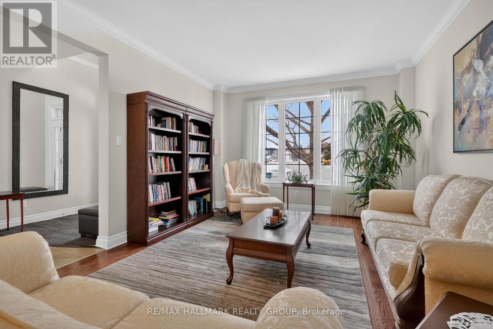 453 KEITH CRESCENT - 4
