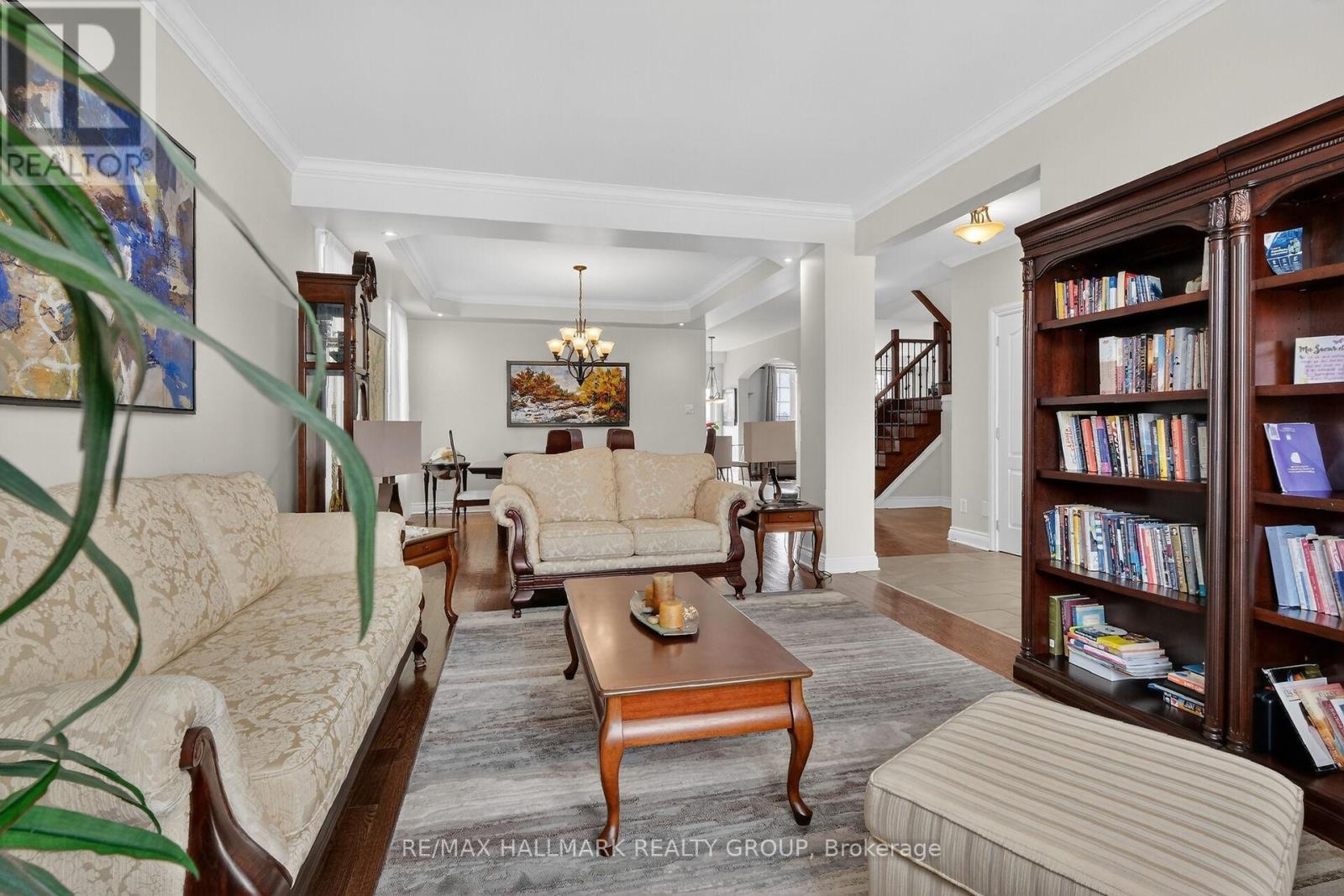 453 KEITH CRESCENT - 5