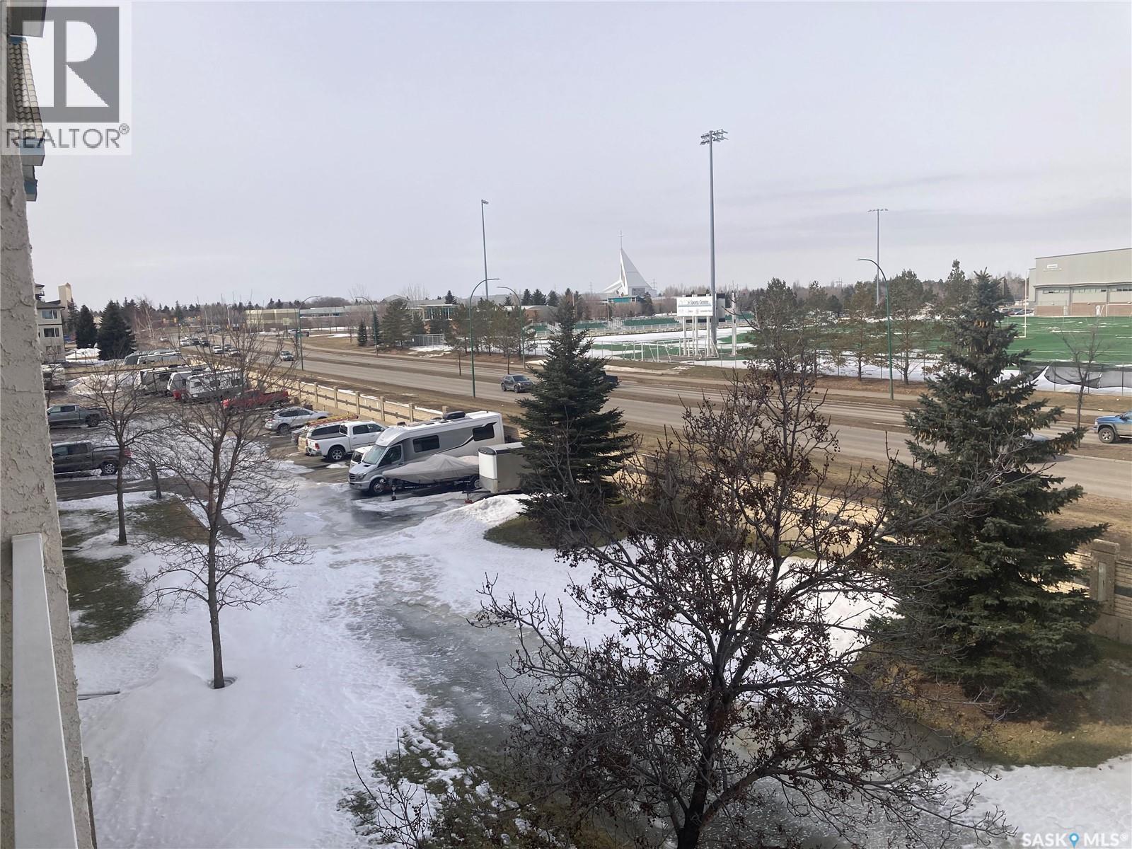 #329 325 KEEVIL CRESCENT - 31