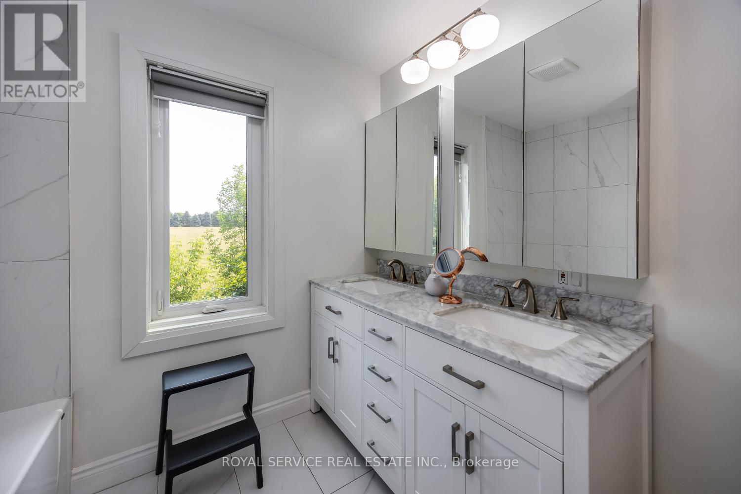 7166 DALE ROAD - 22