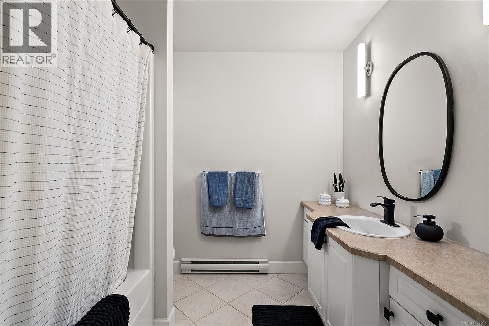 2138 STONE GATE - 18