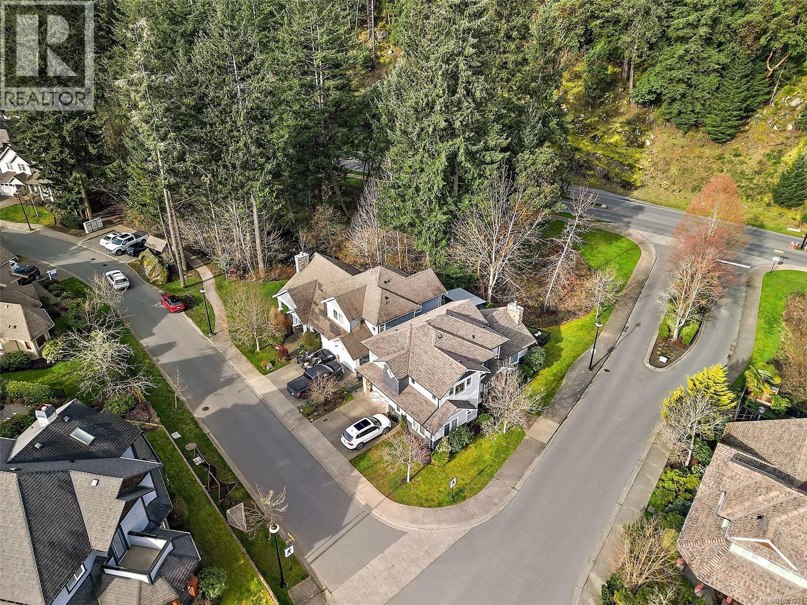 2138 STONE GATE - 22