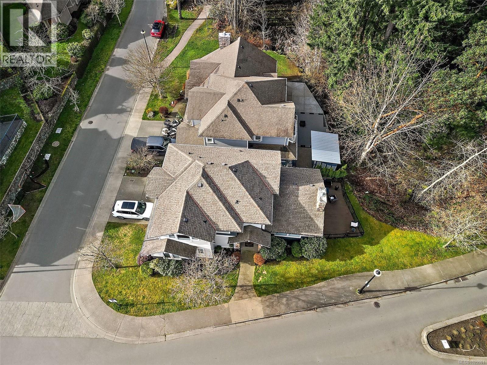 2138 STONE GATE - 24