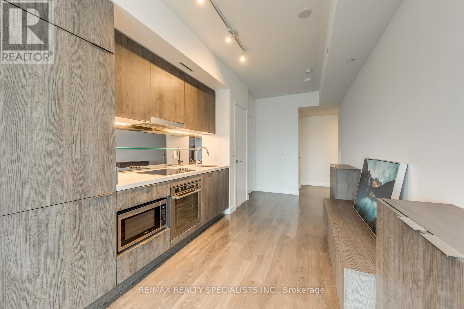 #1405 215 QUEEN STREET W - 10