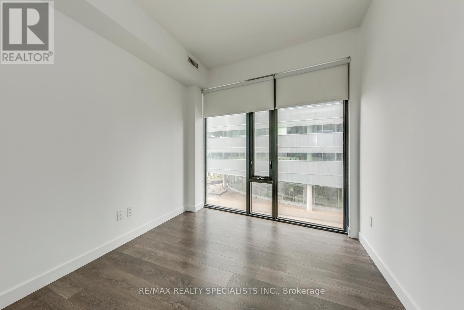 #1405 215 QUEEN STREET W - 21