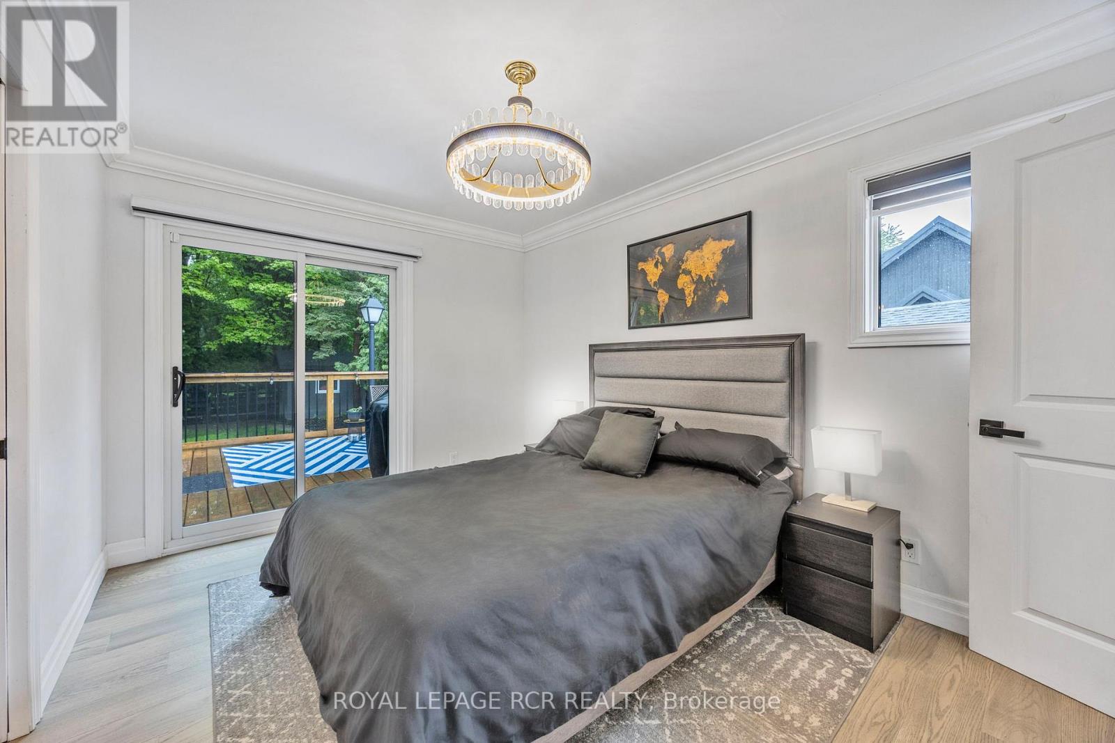 61 WILLIAM STREET E - 13