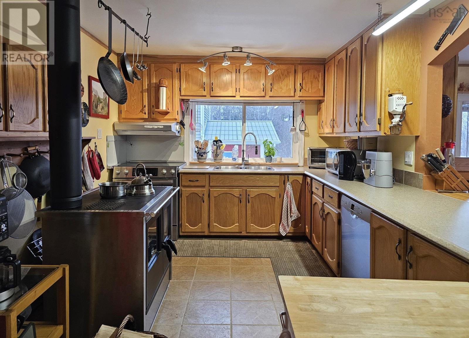 Property 26 of 49 of 7617 Shore Road