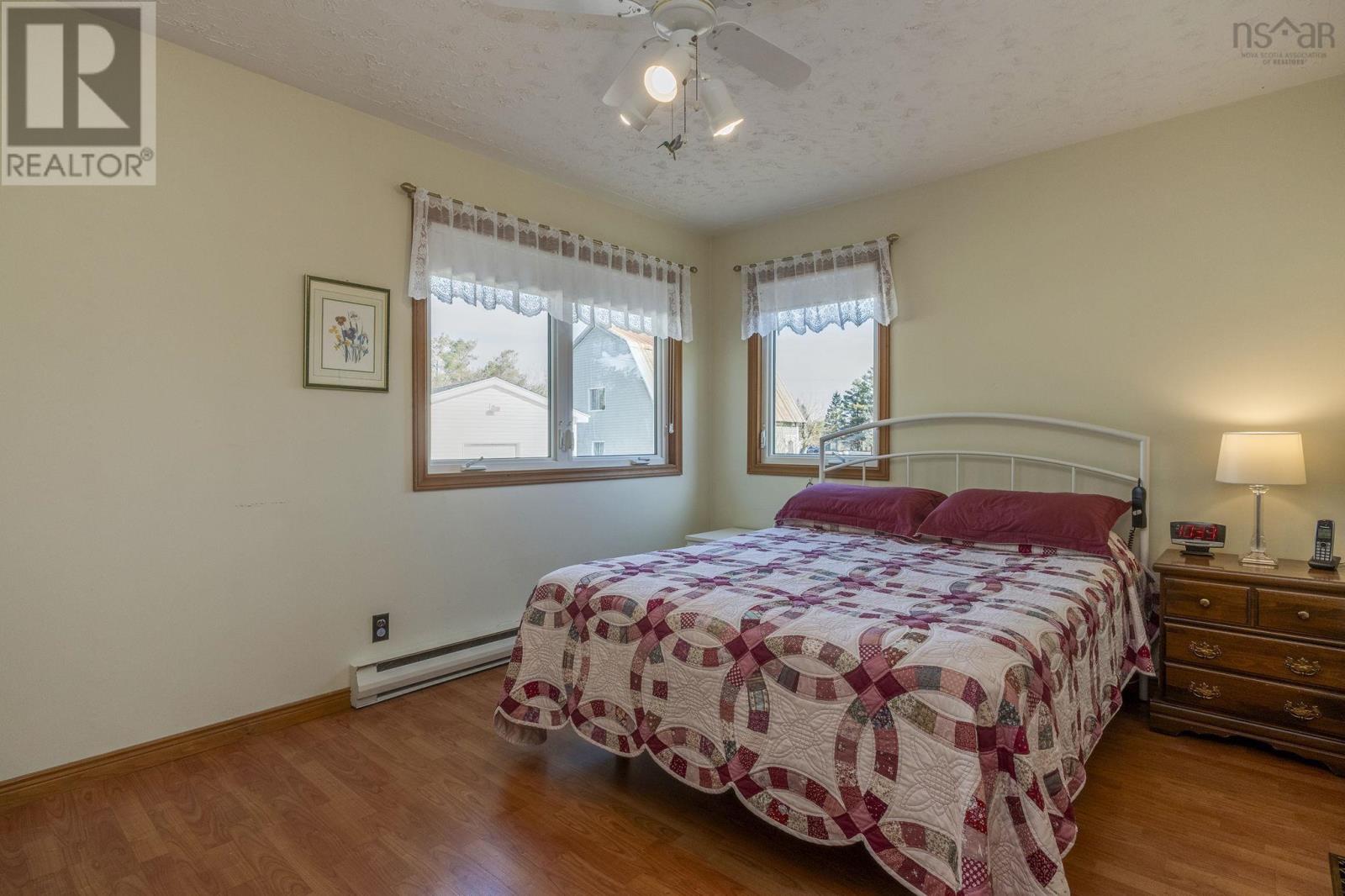 Property 11 of 34 of 8711 201 Highway