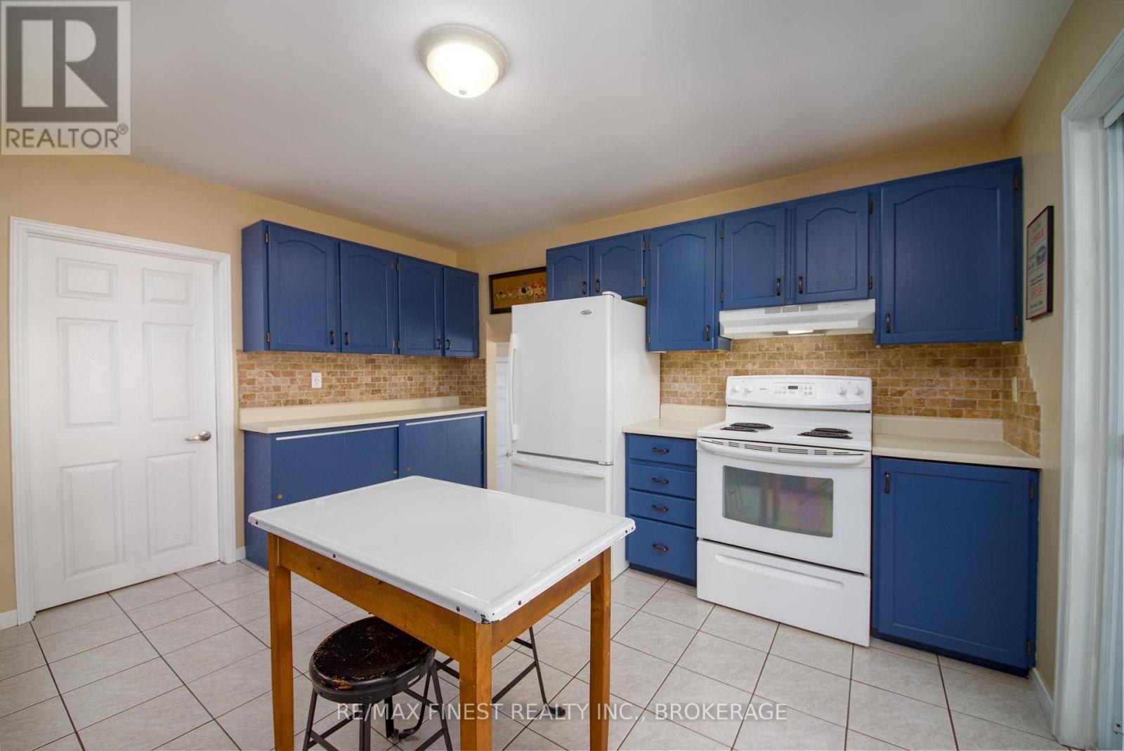 120 DRUMGOOLE LANE - 14