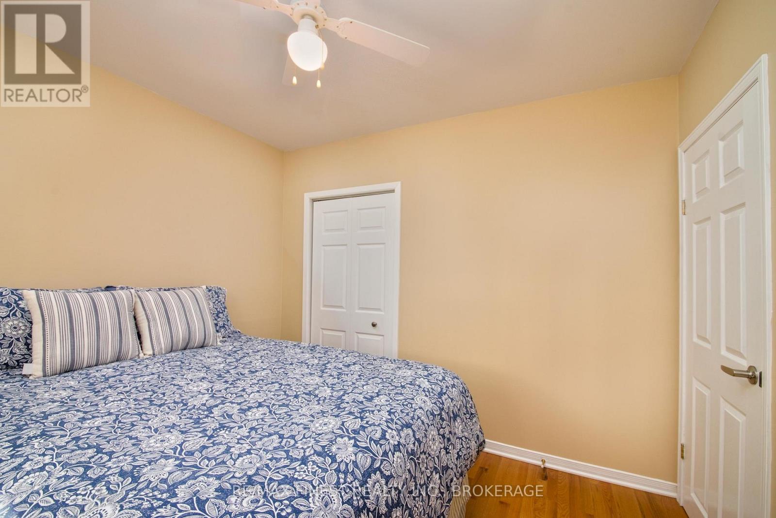 120 DRUMGOOLE LANE - 32