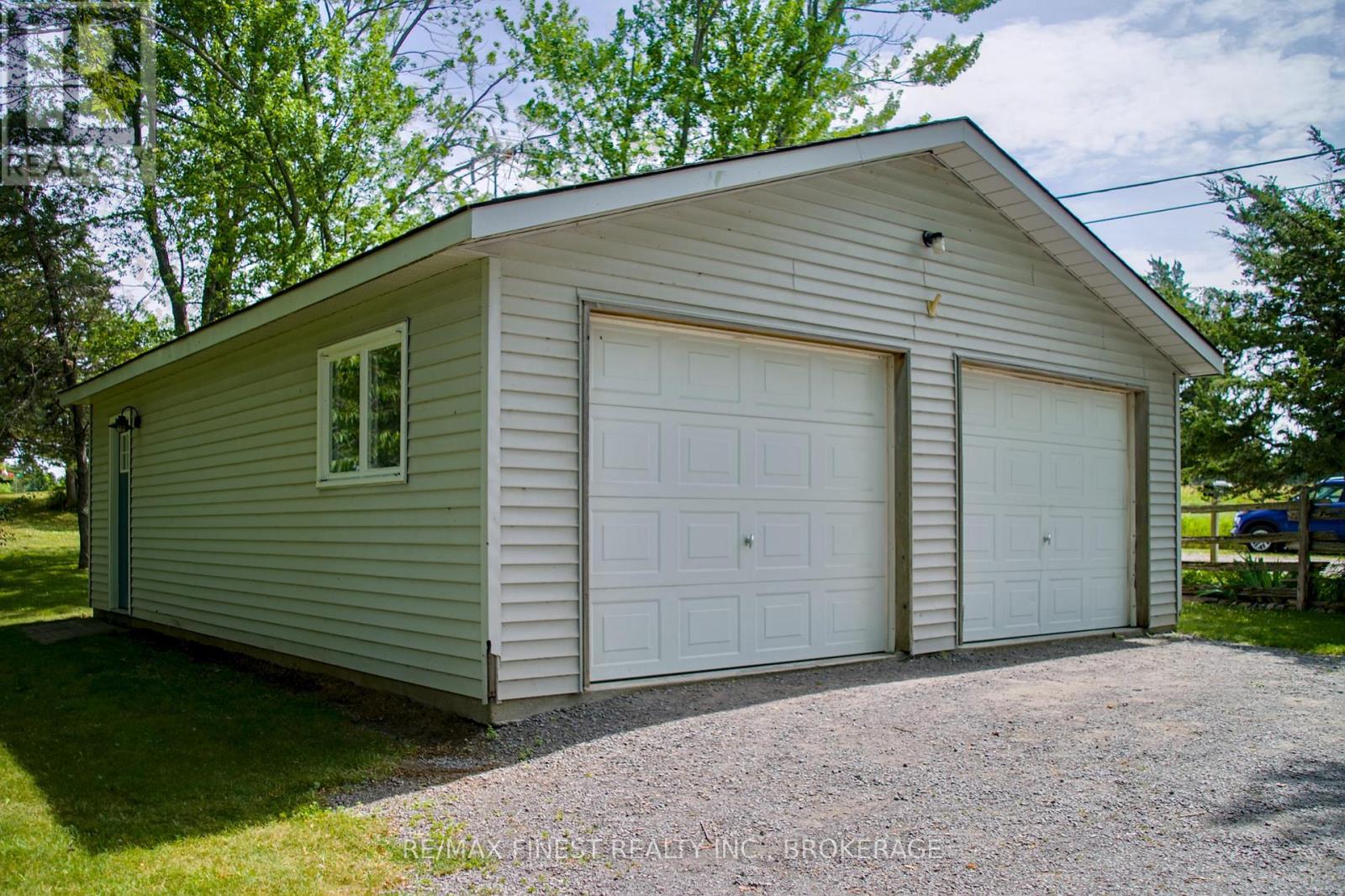 120 DRUMGOOLE LANE - 35