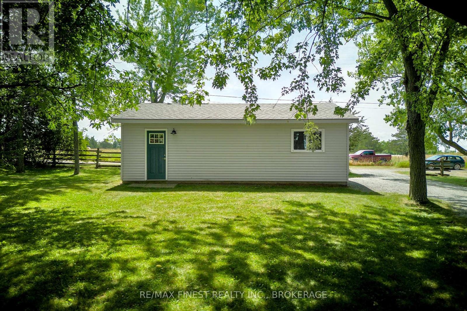 120 DRUMGOOLE LANE - 36