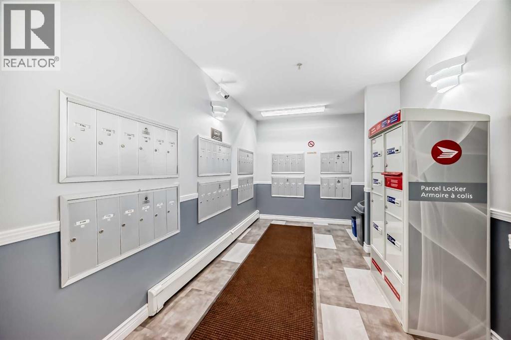 Single Family House for Sale in   Tuscarora Manor NW Tuscany Calgary 