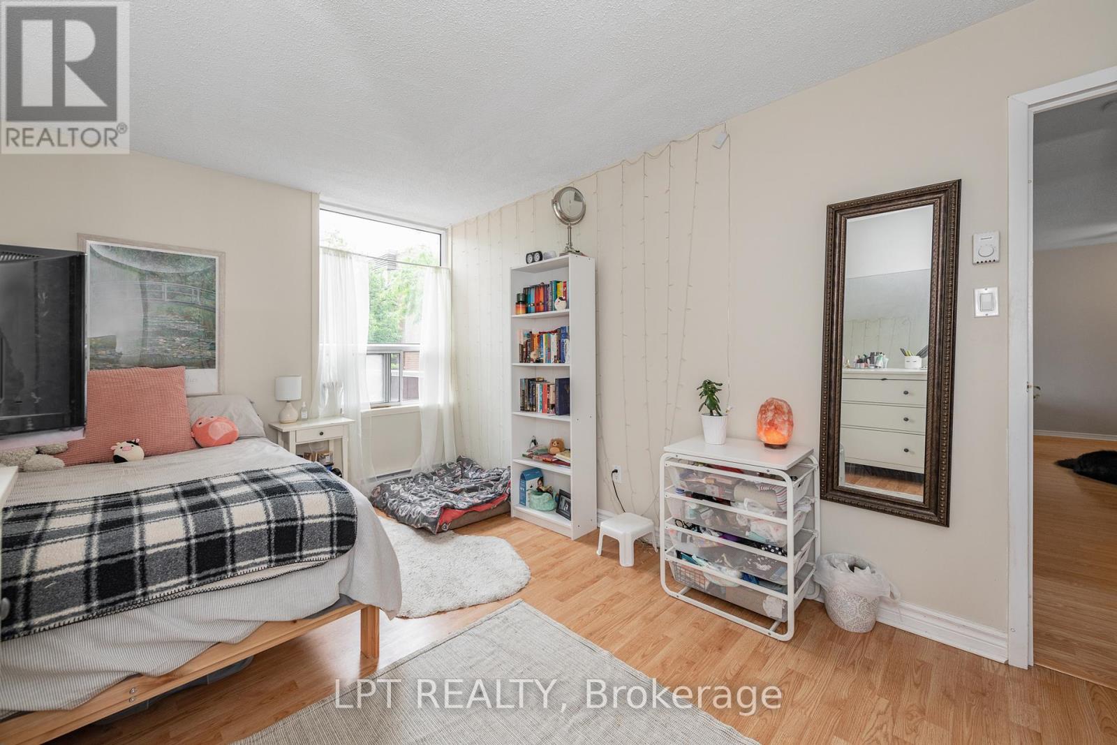 #206 - 1177 BELANGER AVENUE — photo 23