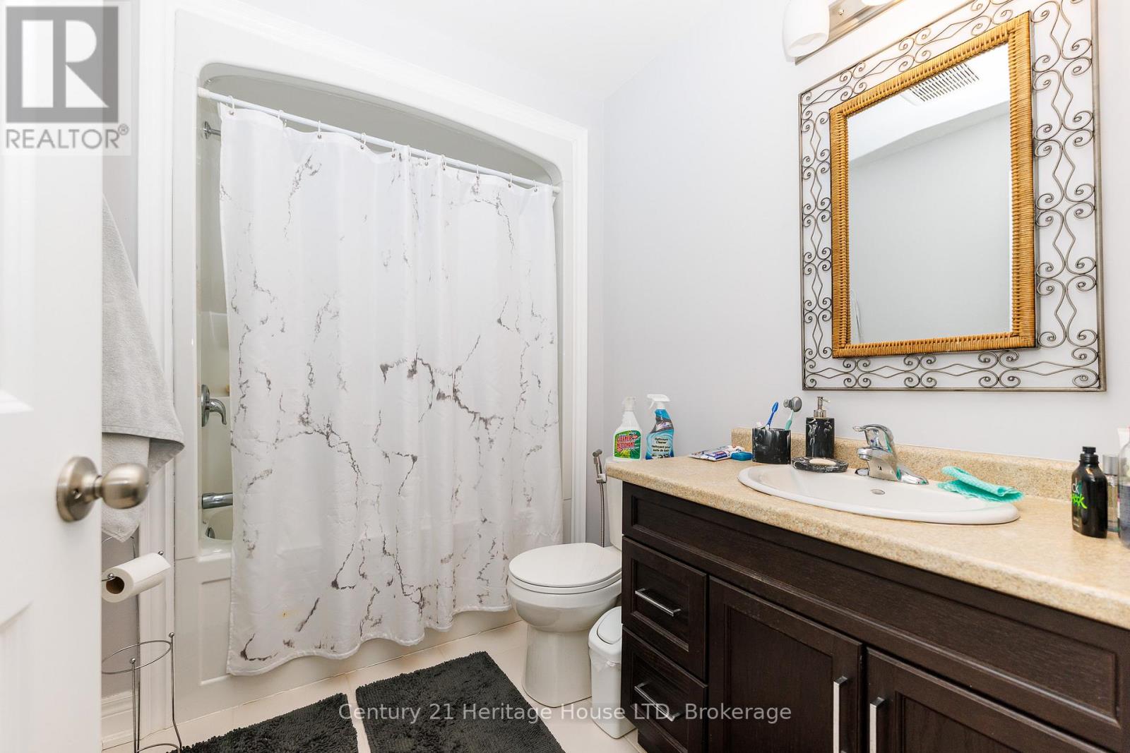 397 HUMMEL CRESCENT - 18