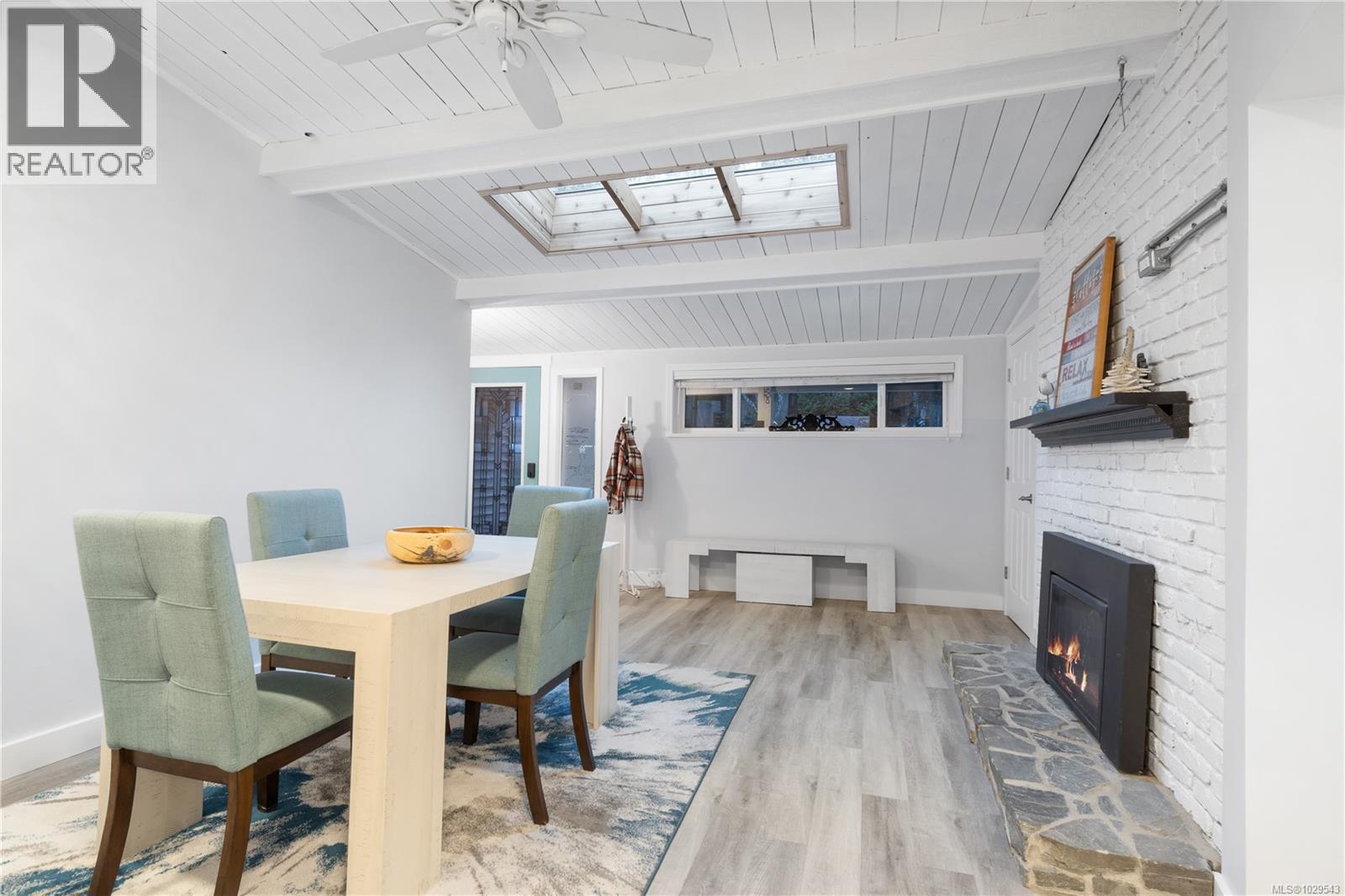 7896 LANTZVILLE RD - 10