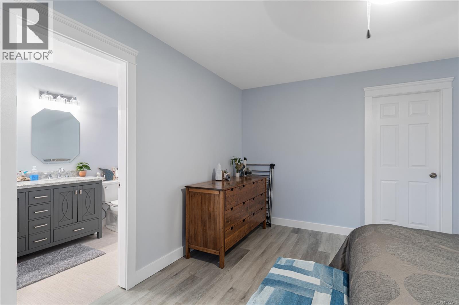 7896 LANTZVILLE RD - 30