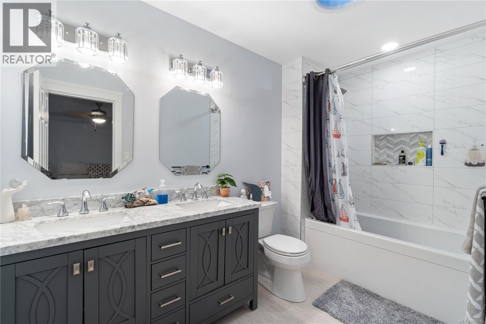 7896 LANTZVILLE RD - 37