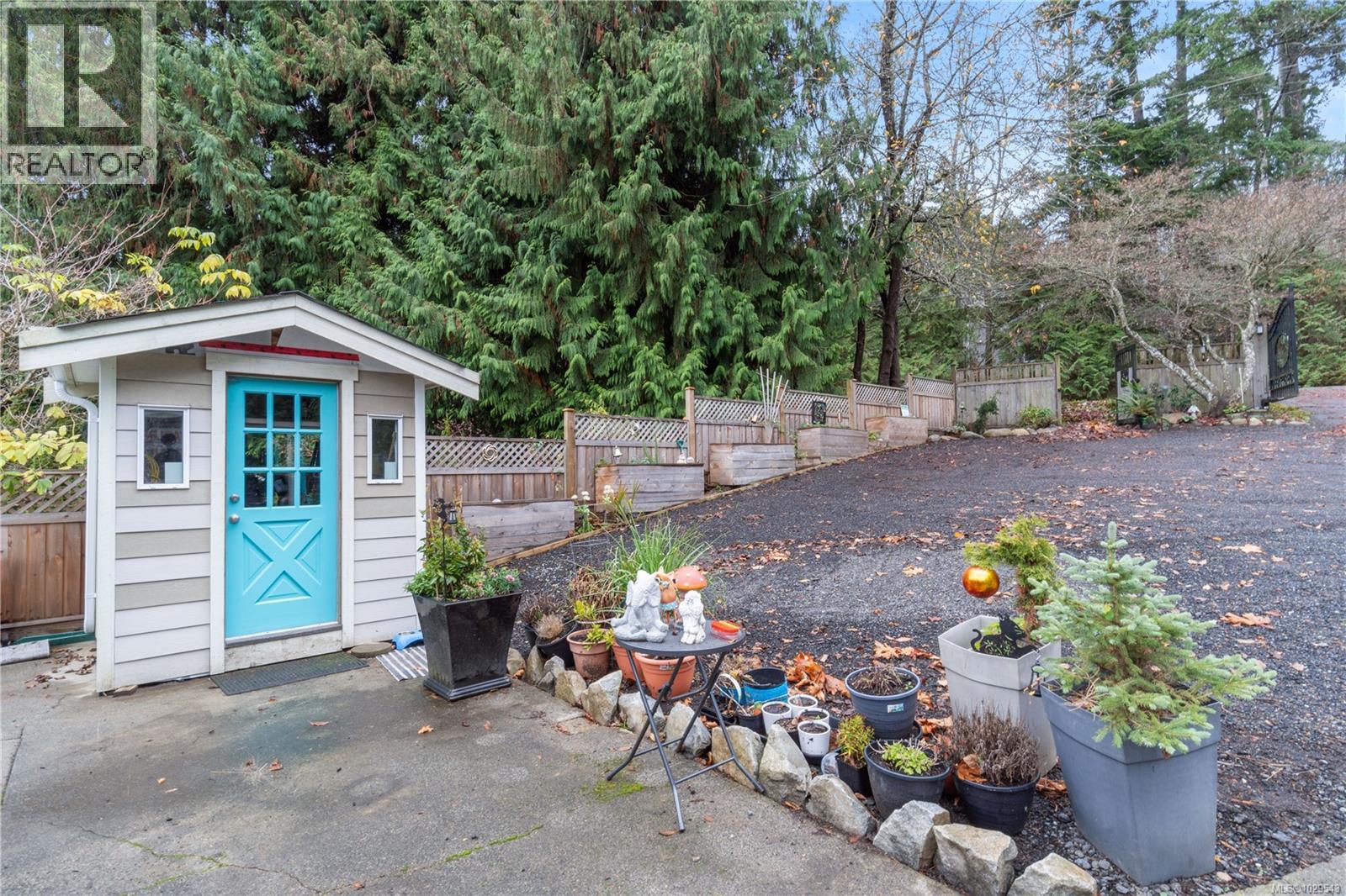 7896 LANTZVILLE RD - 69