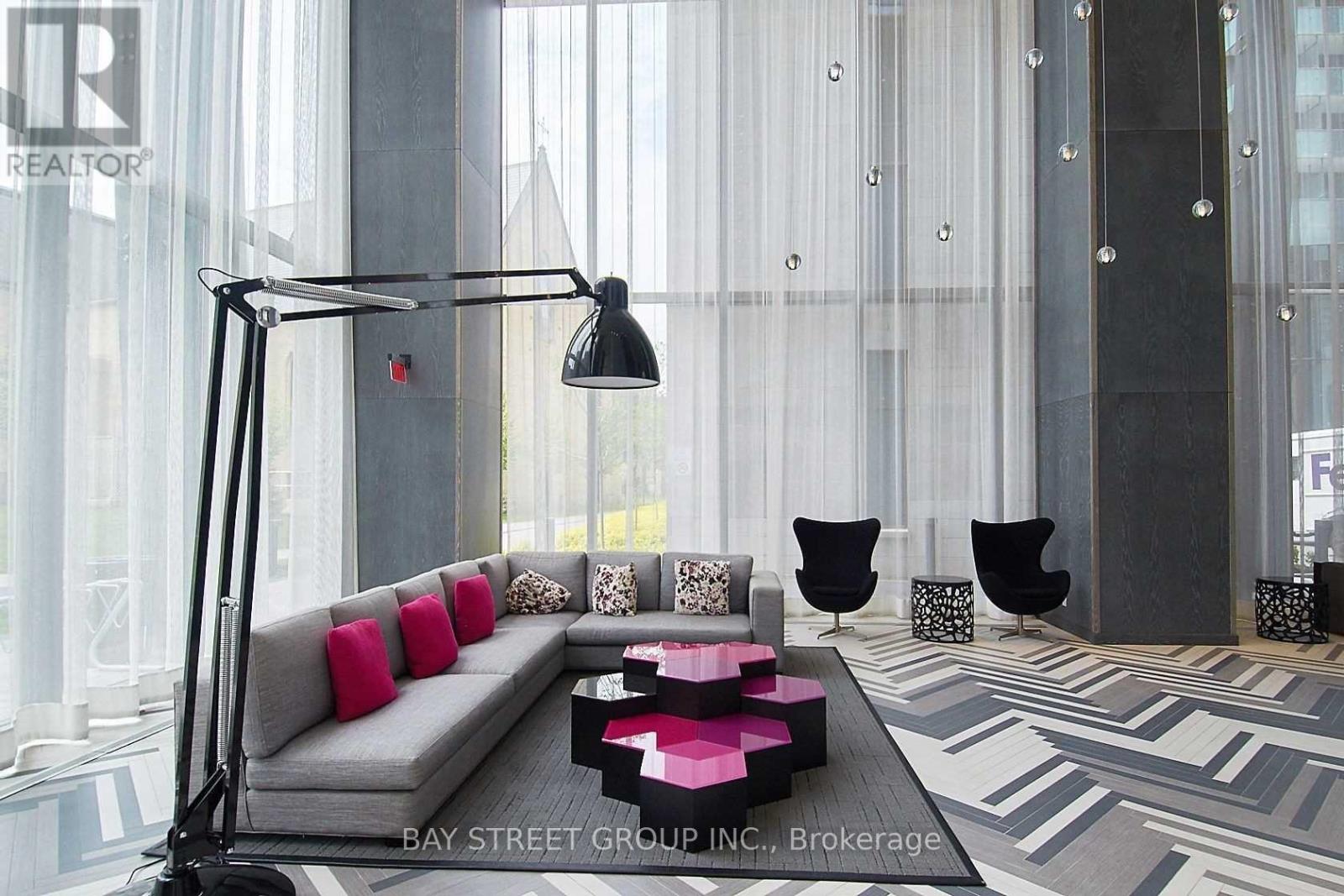 #510 1080 BAY STREET - 18