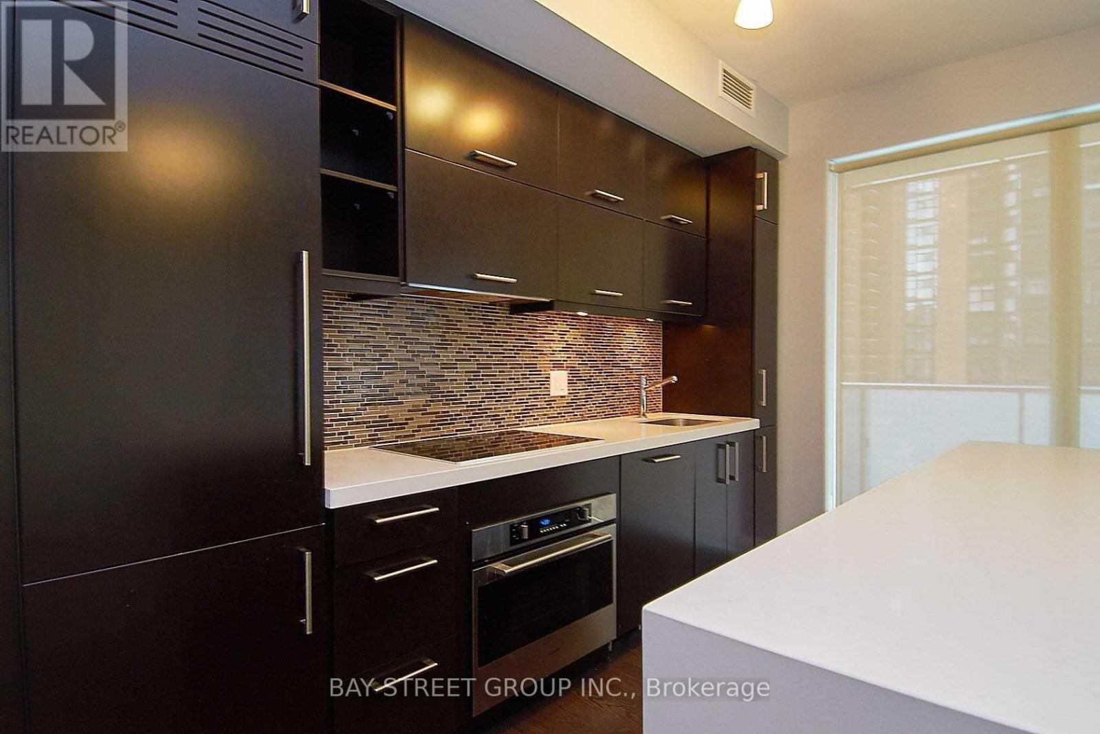 #510 1080 BAY STREET - 3