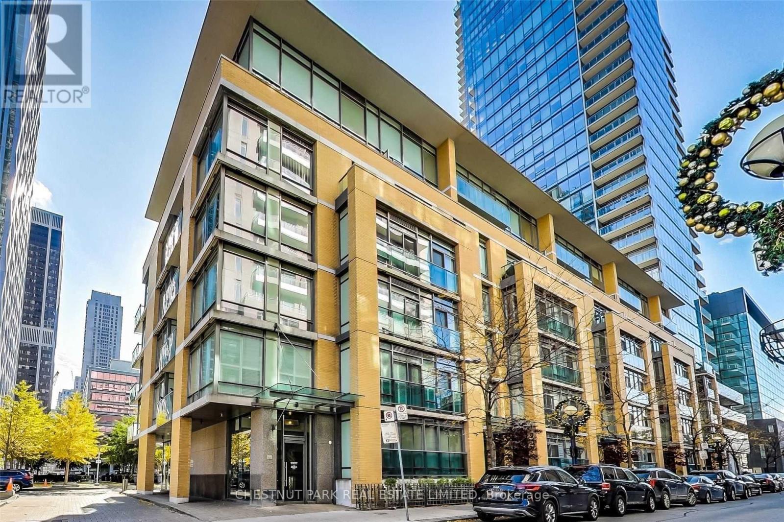 Listing photo of 401 - 21 SCOLLARD STREET