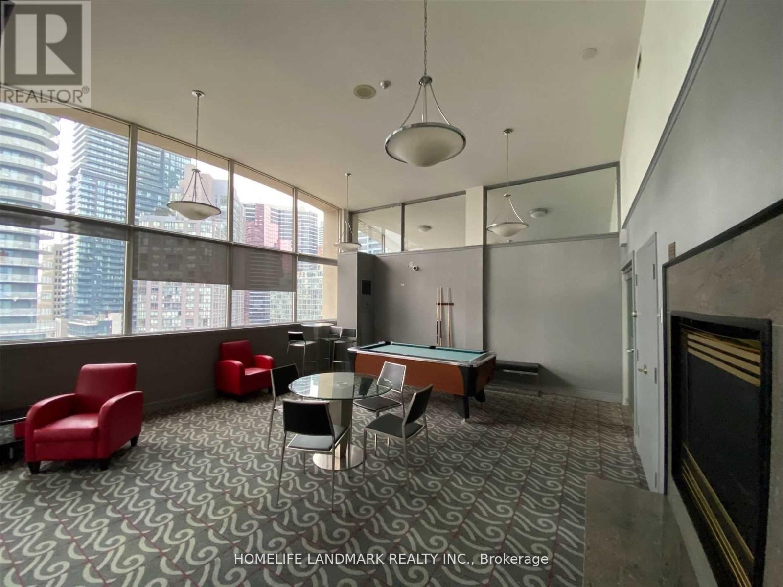 #407 555 YONGE STREET - 20