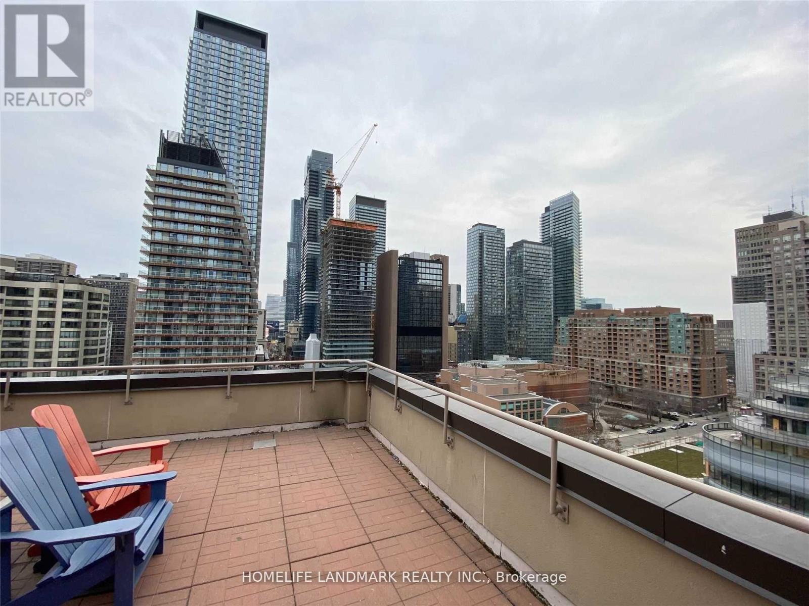 #407 555 YONGE STREET - 23