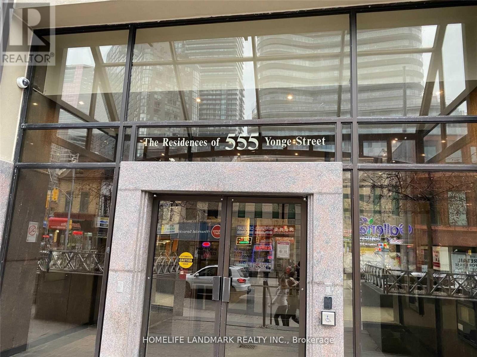 #407 555 YONGE STREET - 5