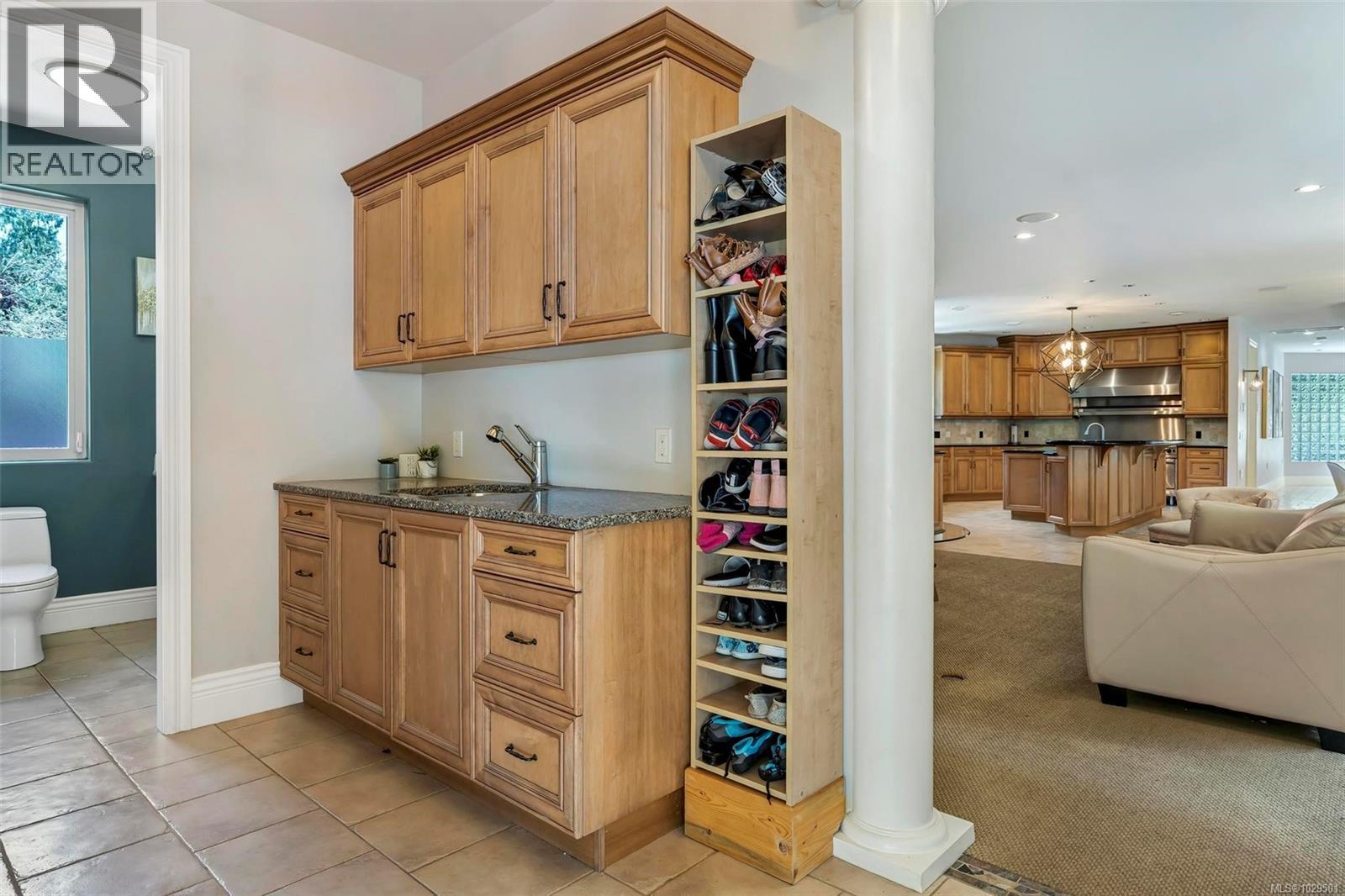  350 Sparton Road, Saanich